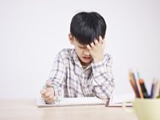 49698740 - 10 year-old elementary school student appears to be frustrated while realizing they are not learning anything